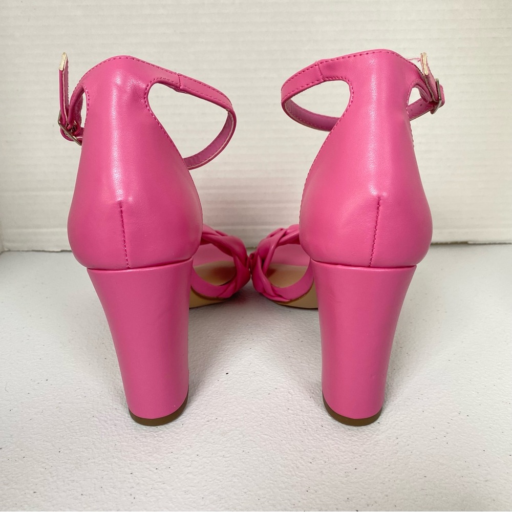 Madden Girl Barbi Sandals Women’s 6.5M Fuchsia Pink Block Heel Open Toe NWOT - Picture 2 of 8